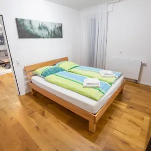Apartment Quiet House - 10 Min Away From Cologne, Bergisch Gladbach